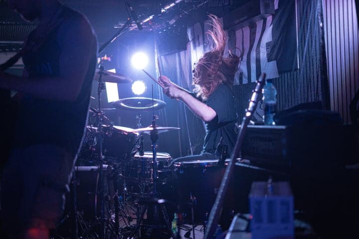 Live photo of Veritate