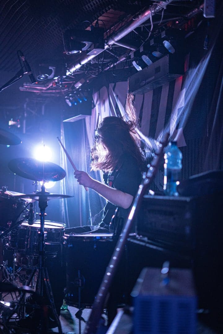 Live photo of Veritate