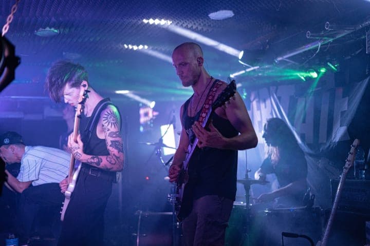 Live photo of Veritate