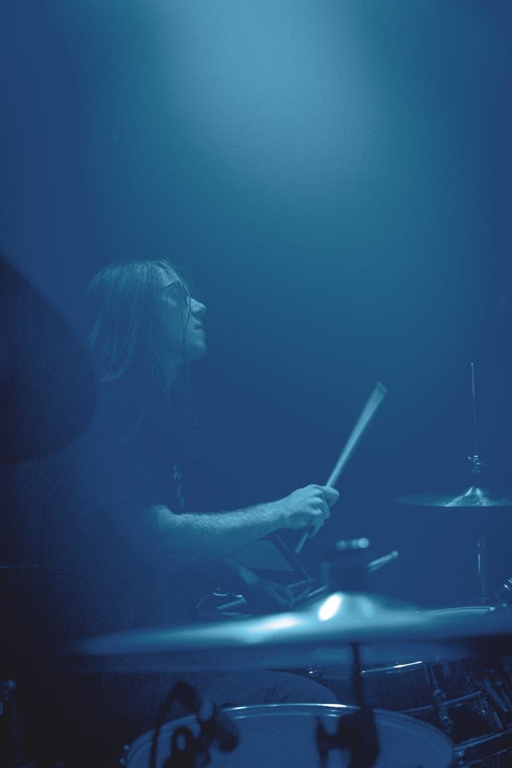 Live photo of Veritate