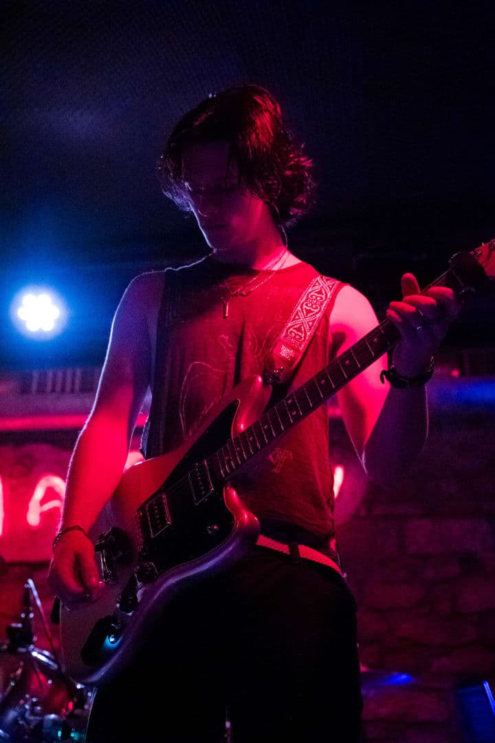 Live photo of Veritate