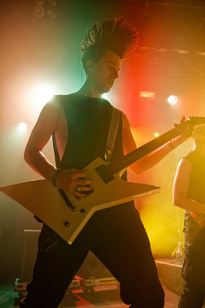 Live photo of Veritate