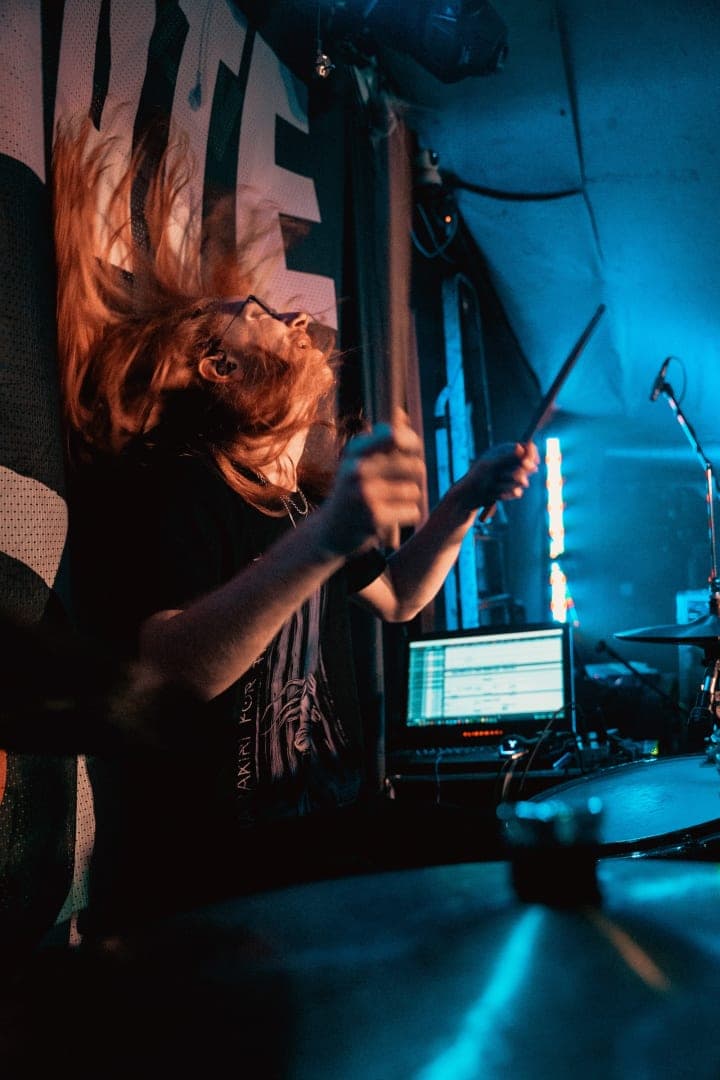 Live photo of Veritate