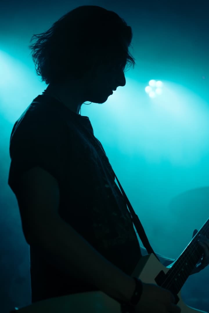 Live photo of Veritate