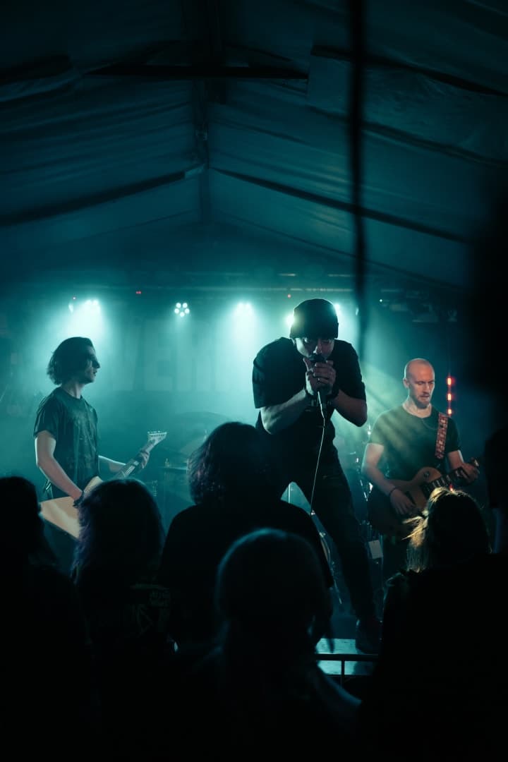 Live photo of Veritate